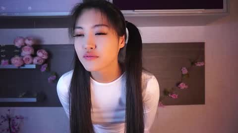 Snapshot of noreenbeckey chatting on October 2025 09:30:02 AM Nore online show from October 2025 09:30:02 AM