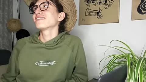 Snapshot of norehg__ chatting on October 2025 10:54:02 PM Norehg online show from October 2025 10:54:02 PM