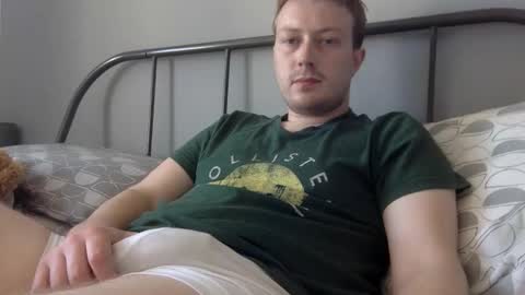 Snapshot of norfolkboy18 chatting on April 2026 01:24:02 PM Ollie online show from April 2026 01:24:02 PM