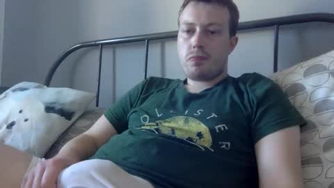 Snapshot of norfolkboy18 chatting on April 2026 02:30:01 PM Ollie online show from April 2026 02:30:01 PM