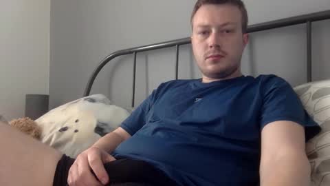 Snapshot of norfolkboy18 chatting on April 2026 09:51:02 AM Ollie online show from April 2026 09:51:02 AM