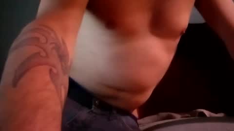 Snapshot of normalbo1982 chatting on January 2025 02:27:02 AM Good boy online show from January 2025 02:27:02 AM