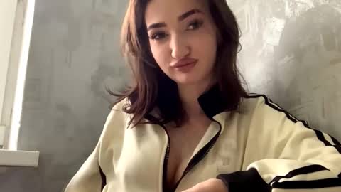 Snapshot of normanhandshoe chatting on December 2025 12:14:02 PM Rina online show from December 2025 12:14:02 PM