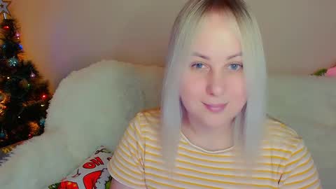 hi glad to chat online show from December 2024 06:02:02 PM