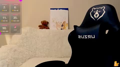 hi glad to chat online show from November 2025 06:34:02 PM