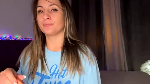 Snapshot of notamericanpie23 chatting on November 2025 08:18:01 PM Tina online show from November 2025 08:18:01 PM