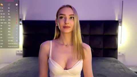 Snapshot of notelis chatting on March 2026 04:11:02 PM Goldie online show from March 2026 04:11:02 PM