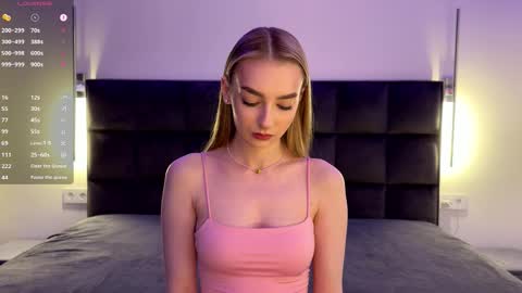 Snapshot of notelis chatting on March 2026 03:56:01 PM Goldie online show from March 2026 03:56:01 PM