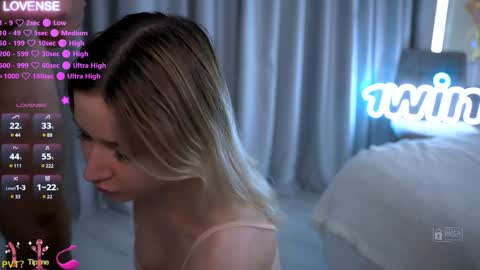 Anna   Check my Bio   Help me to reach 300 thumbs up  online show from January 2025 07:34:01 PM