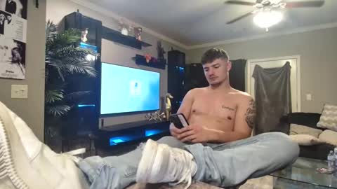 Snapshot of notoribliss chatting on October 2025 04:46:02 AM Riley online show from October 2025 04:46:02 AM