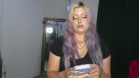Snapshot of nouveauho3 chatting on May 2026 01:57:16 AM Nouveauho3 online show from May 2026 01:57:16 AM