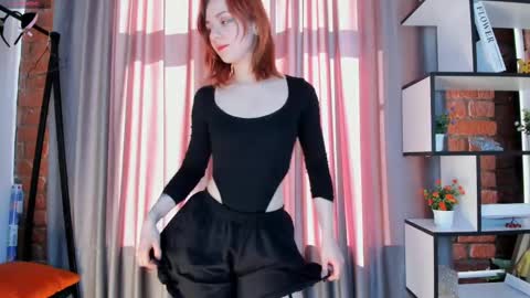 Im Lina Pm 25tks online show from March 2026 08:03:02 AM