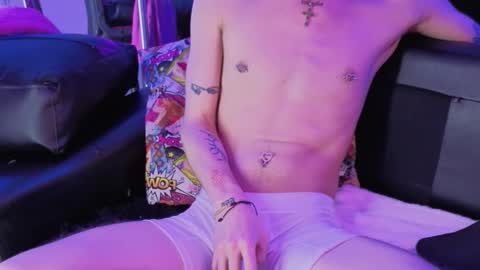 Snapshot of nova_salvadore chatting on February 2026 06:40:02 AM Nova Salvatore online show from February 2026 06:40:02 AM