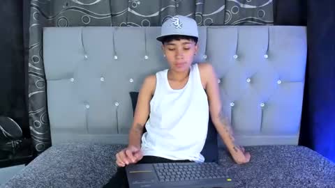 Snapshot of nova_sex1 chatting on December 2024 07:04:02 AM nova online show from December 2024 07:04:02 AM