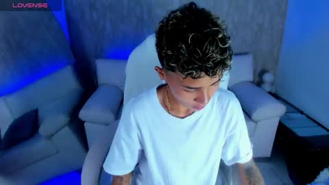 Snapshot of nova_sex1 chatting on October 2025 04:01:02 AM nova online show from October 2025 04:01:02 AM