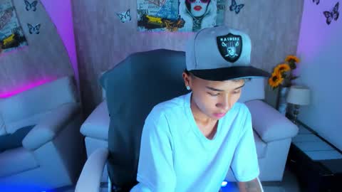 Snapshot of nova_sex1 chatting on December 2025 04:11:02 AM nova online show from December 2025 04:11:02 AM