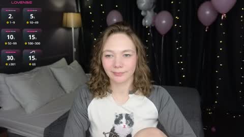 Snapshot of novaeva_ chatting on April 2026 12:11:02 AM Eva online show from April 2026 12:11:02 AM