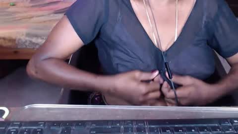 Snapshot of novapol chatting on April 2026 01:24:02 PM Novapol online show from April 2026 01:24:02 PM