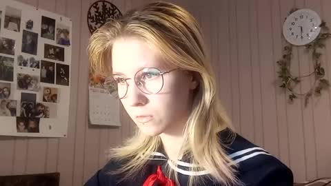 Sari  It is my first day  online show from February 2026 02:24:02 PM