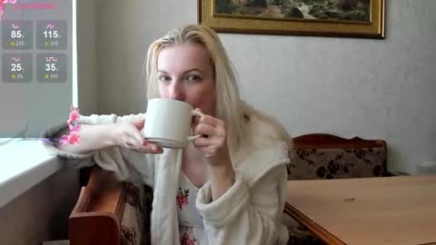 Snapshot of now_elly chatting on September 2025 05:21:01 AM Nowelly online show from September 2025 05:21:01 AM