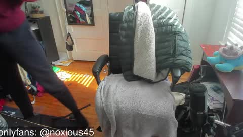 Noxious online show from April 2026 08:00:02 PM