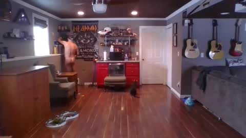 Snapshot of nudistguy194549 chatting on January 2025 07:59:02 PM Nudistguy online show from January 2025 07:59:02 PM