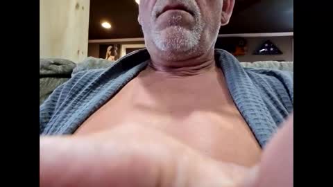 Nudistguy online show from May 2026 05:28:01 PM