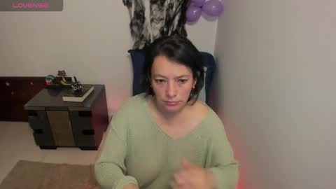 Snapshot of nuit_rose chatting on November 2025 02:10:01 AM nuit_rose online show from November 2025 02:10:01 AM