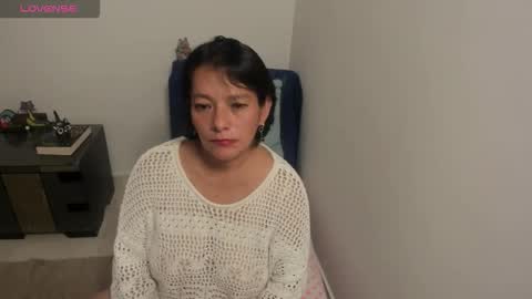 Snapshot of nuit_rose chatting on November 2025 02:28:02 AM nuit_rose online show from November 2025 02:28:02 AM