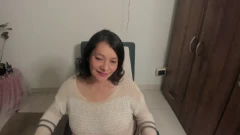 Snapshot of nuit_rose chatting on June 2026 12:26:01 AM nuit_rose online show from June 2026 12:26:01 AM