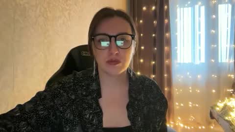 Snapshot of nuitblanche_vibes chatting on November 2025 06:38:02 AM nuitblanche_vibes online show from November 2025 06:38:02 AM