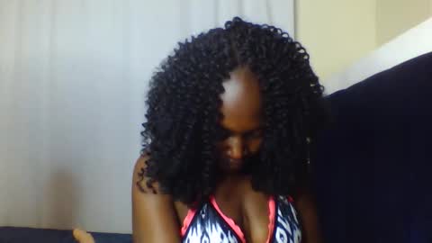 Snapshot of nutgal_ chatting on February 2026 01:24:02 AM nutgal online show from February 2026 01:24:02 AM