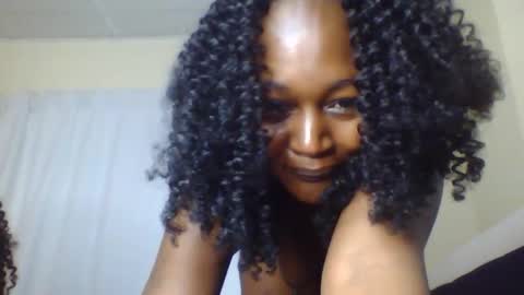 Snapshot of nutgal_ chatting on February 2026 12:18:02 AM nutgal online show from February 2026 12:18:02 AM
