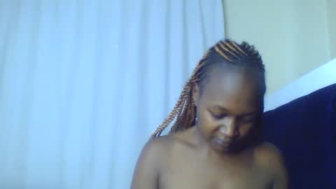 Snapshot of nutgal_ chatting on April 2026 08:04:02 AM nutgal online show from April 2026 08:04:02 AM