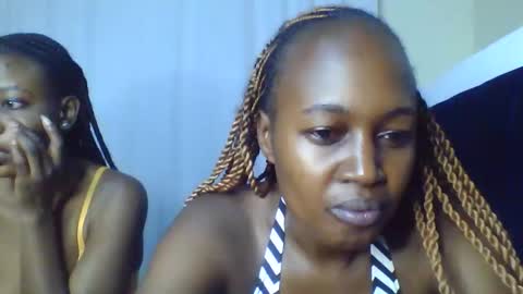 Snapshot of nutgal_ chatting on April 2026 12:05:01 AM nutgal online show from April 2026 12:05:01 AM