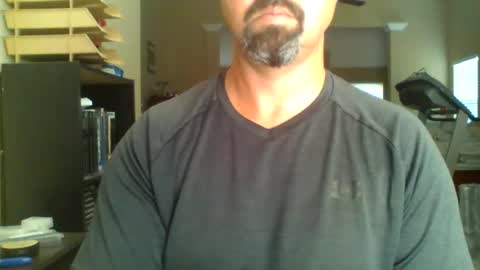 nvrenuff1979 online show from June 2026 12:07:01 PM