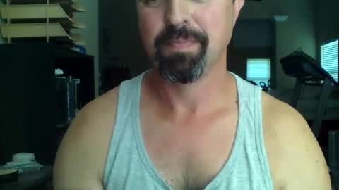 nvrenuff1979 online show from June 2026 12:31:02 PM