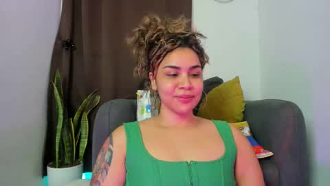 Snapshot of nyalgasai1 chatting on May 2026 05:59:01 AM Nia online show from May 2026 05:59:01 AM