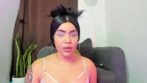 Snapshot of nyalgasai1 chatting on May 2026 01:36:02 AM Nia online show from May 2026 01:36:02 AM