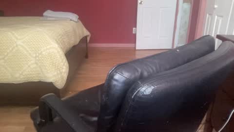 Snapshot of nyc2100 chatting on January 2025 06:55:02 PM Your HOTBF online show from January 2025 06:55:02 PM