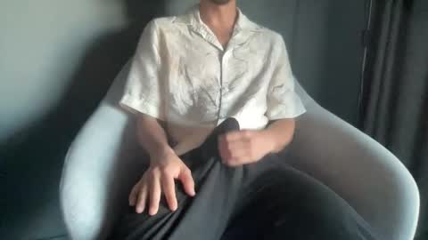 Snapshot of nyc2100 chatting on October 2025 07:19:01 AM Your HOTBF online show from October 2025 07:19:01 AM