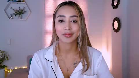 Nycole online show from March 2025 01:40:02 PM