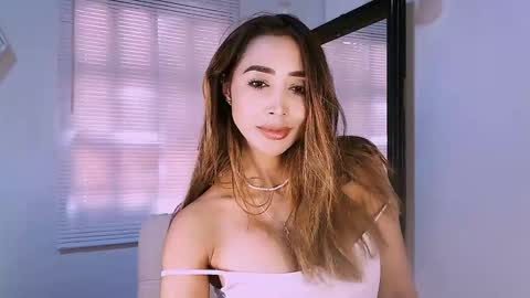 Snapshot of nycole_1988 chatting on February 2026 04:21:02 PM Nycole online show from February 2026 04:21:02 PM