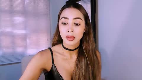 Snapshot of nycole_1988 chatting on February 2026 04:37:02 PM Nycole online show from February 2026 04:37:02 PM