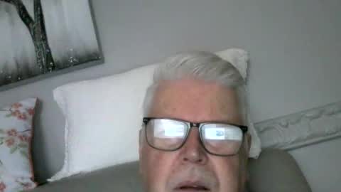 stockings  suspenders mad online show from February 2025 01:27:01 PM