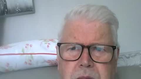 stockings  suspenders mad online show from September 2025 02:16:01 PM