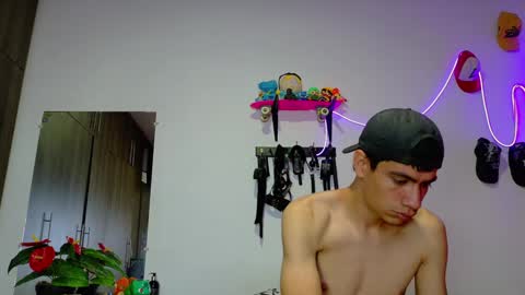 Snapshot of nymphobuddies chatting on February 2025 04:05:01 AM David and Steven Independents online show from February 2025 04:05:01 AM