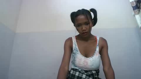 Snapshot of nympholinha chatting on February 2025 03:55:02 AM nympholinha online show from February 2025 03:55:02 AM