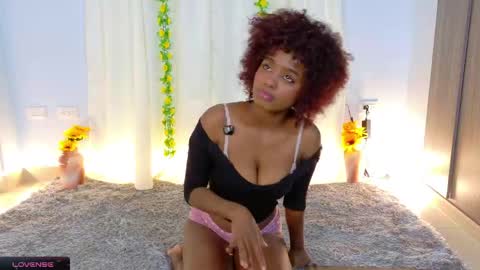 Snapshot of nymzieloren chatting on April 2026 03:12:01 AM Nym online show from April 2026 03:12:01 AM