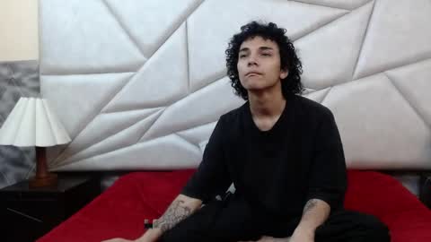 nyx_and_arian online show from April 2026 02:06:01 AM